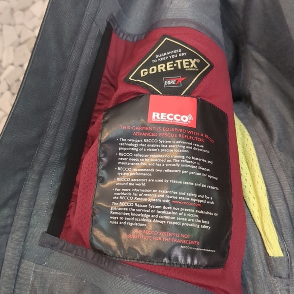 NWOT Volcom Ski Snowboard Jacket Women's XS Recco Gortex Rare - Picture 7 of 13